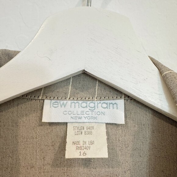 Vintage Pinstripe Double Breasted Oversized Blazer in Tan Menswear Size 16 - Picture 5 of 9